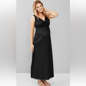 NWT Gap Raime Maxi maternity dress in black size 2. Simple but beautiful.